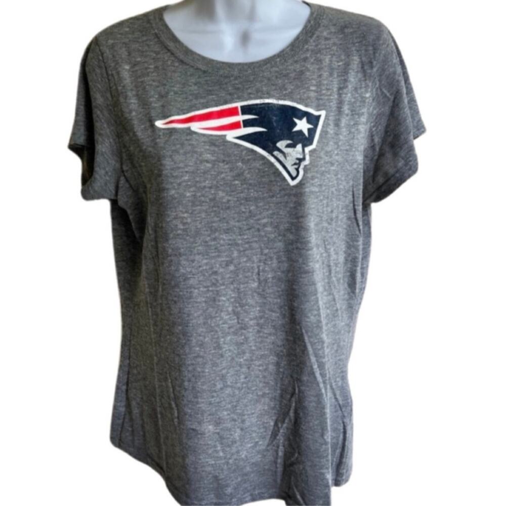 New England Patriots Distressed Gray Women’s T Shirt sz L Touch by Alyssa Milano - Picture 2 of 7